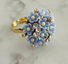 Load image into Gallery viewer, Daisy Ring
