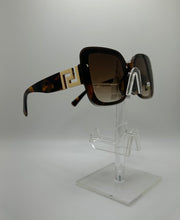 Load image into Gallery viewer, Olivia Sunglasses
