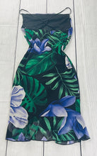 Load image into Gallery viewer, Lee&#39;s Dress
